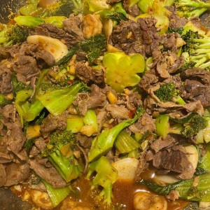 I’m getting pretty good at making spicy Sechuan dry hot pot! Broccoli, chinese cabbage, hangar steak, lamb, shrimp, lots of garlic, ginger, and spicy sechuan